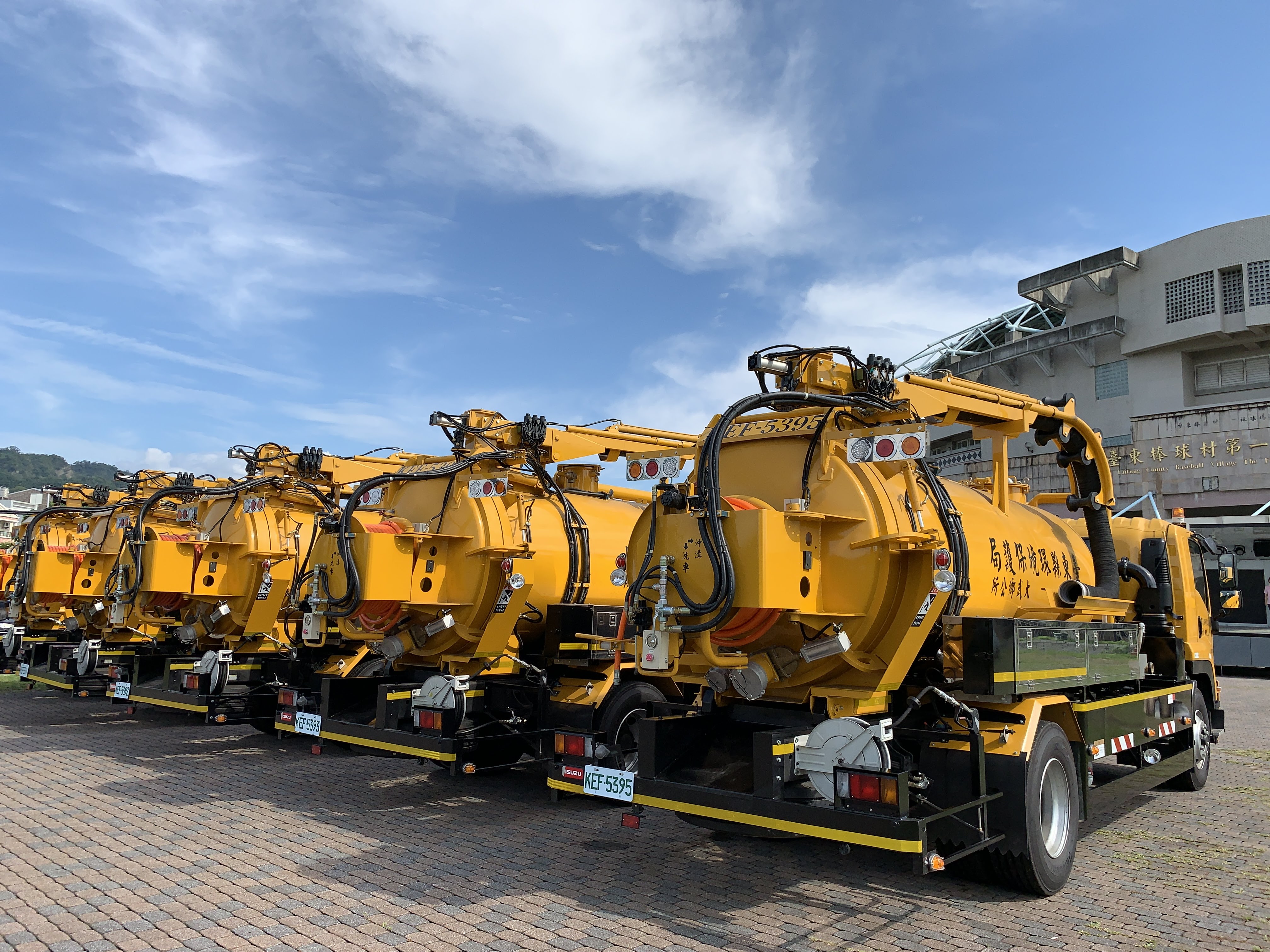 沖吸兩用清溝車(水肥車)SVT600 - 大來重工